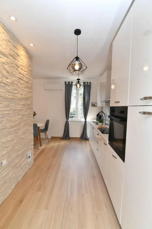 Apartment Apartman Leona Lovran