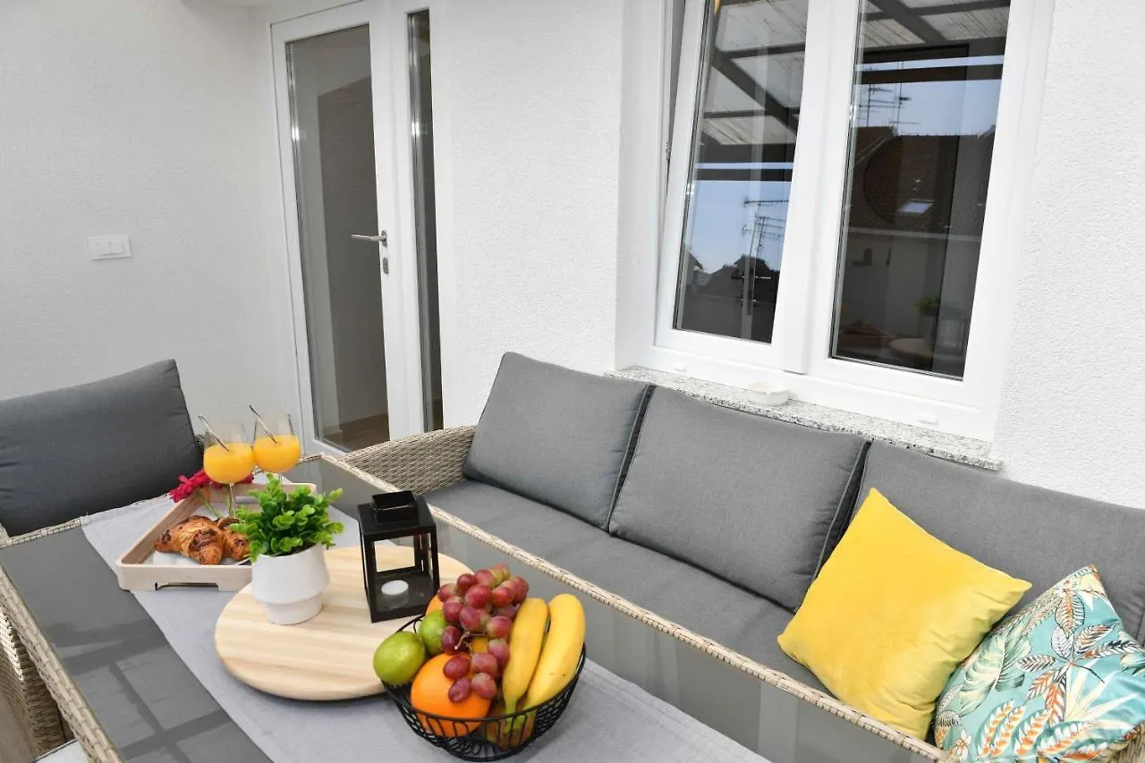 Apartment Apartman Leona Lovran