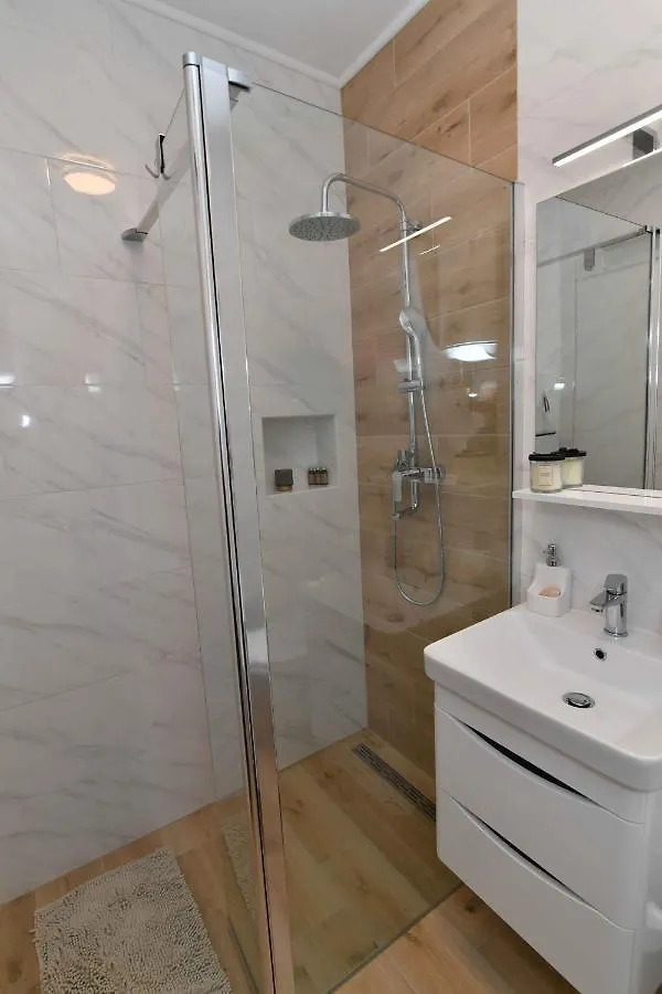 Apartment Apartman Leona Lovran Croatia